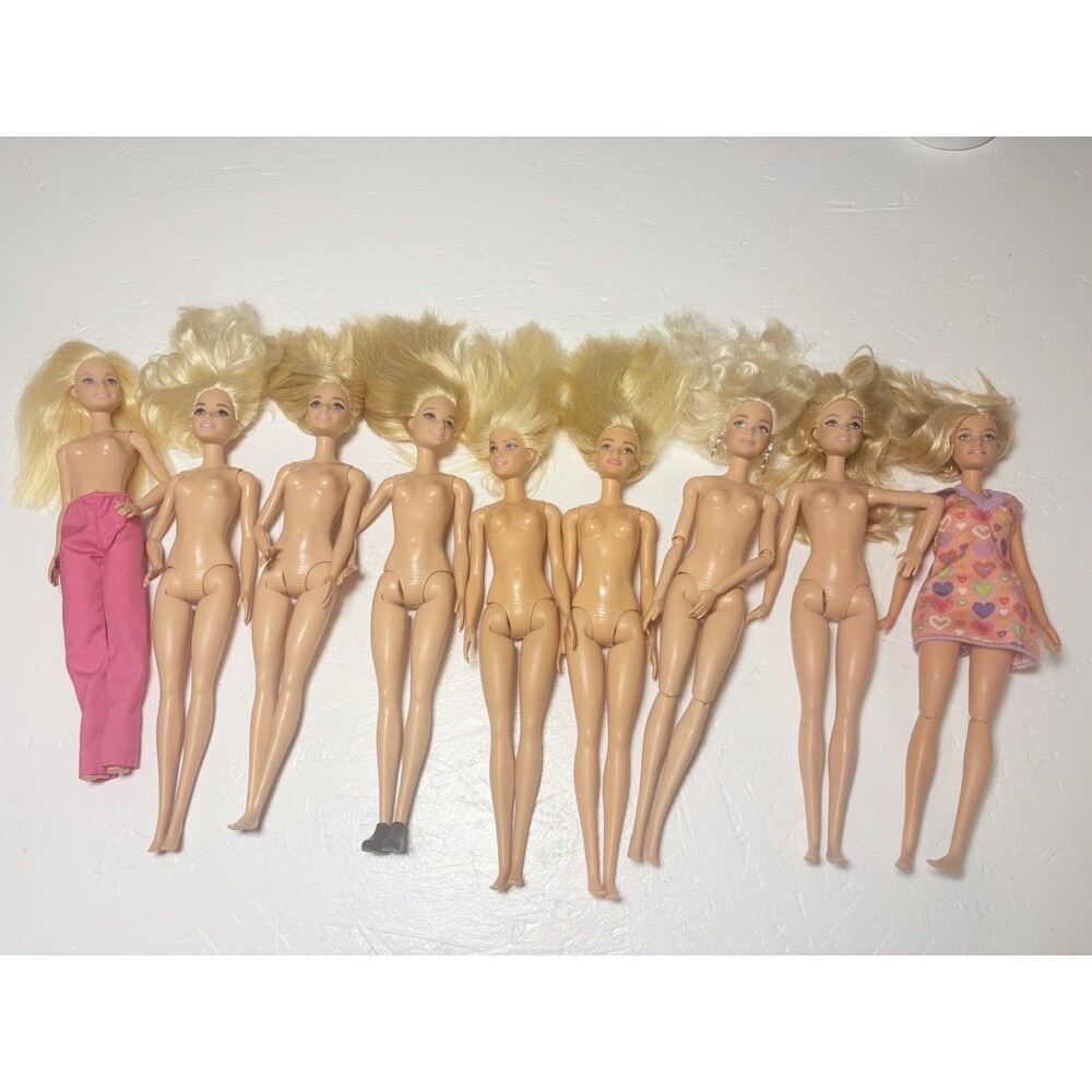 Barbies.. Genuine Barbie Mattel Lote of  9 Fashion Dolls 2015